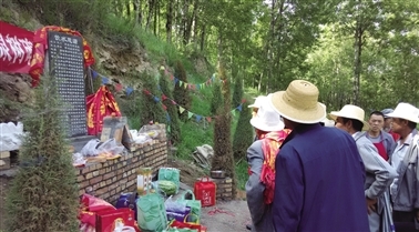 神泉为担水路村点睛，指纹锁开启乡村智能生活新篇章